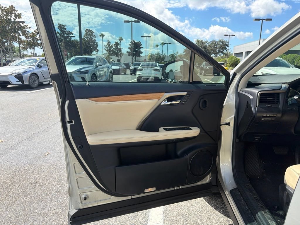 Used 2021 Lexus RX 350L FWD w/ Premium Package image 10