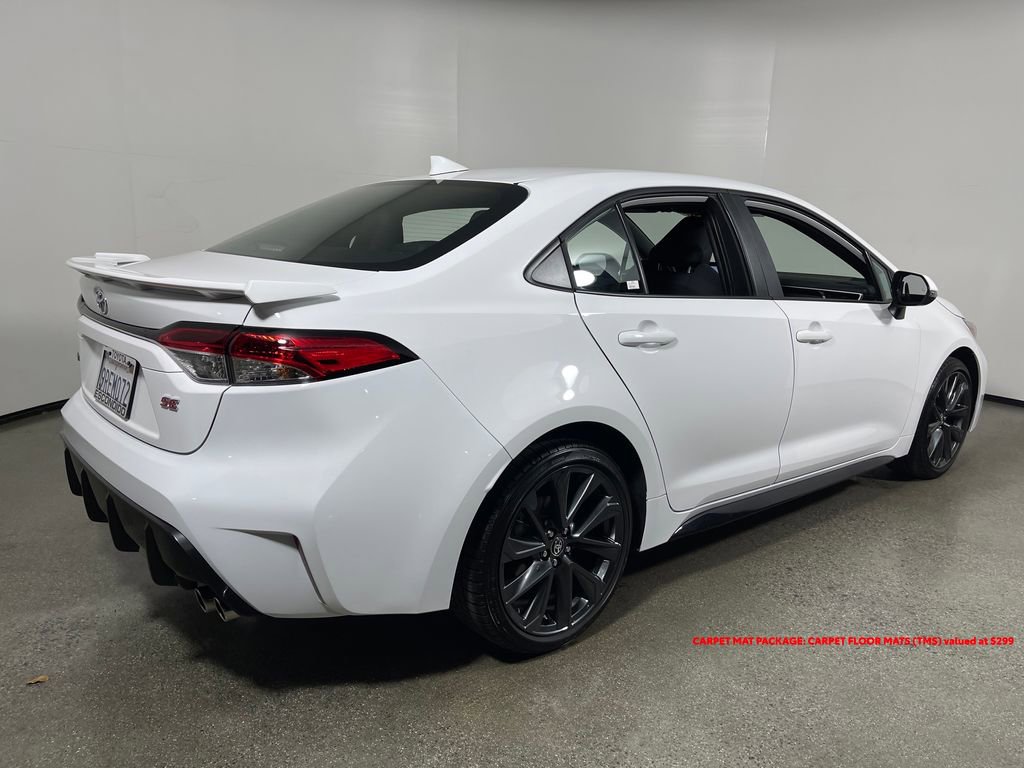 Certified 2025 Toyota Corolla SE w/ Convenience Package image 3