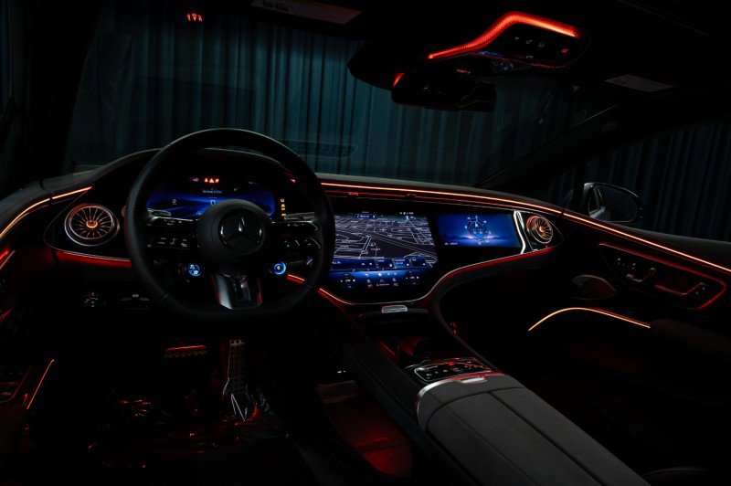 Certified 2024 Mercedes-Benz EQS AMG 4MATIC image 13