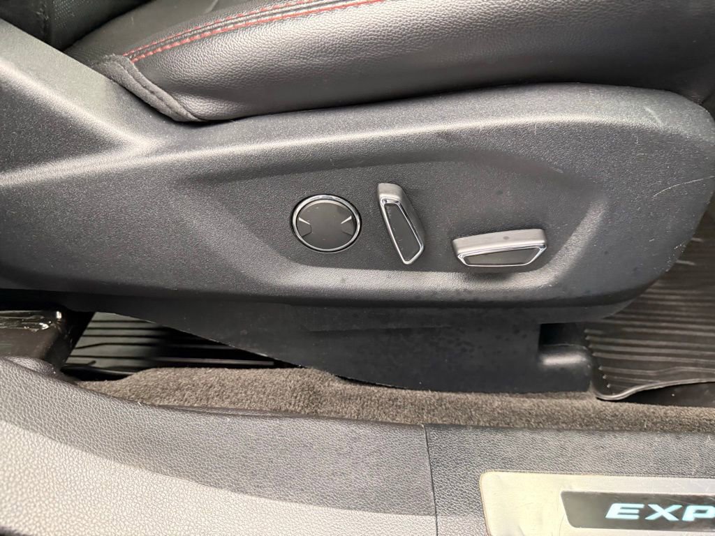 Used 2018 Ford Explorer Sport w/ Equipment Group 401A AWD/4WD image 55