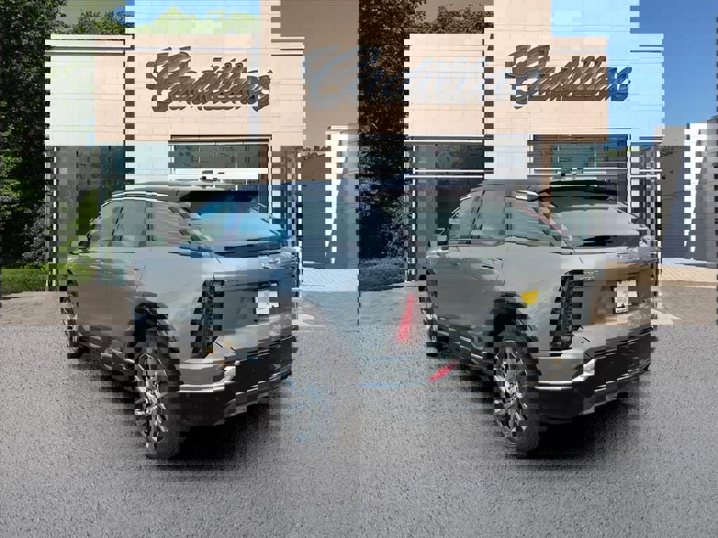 New 2026 Cadillac Optiq Luxury 1 image 3
