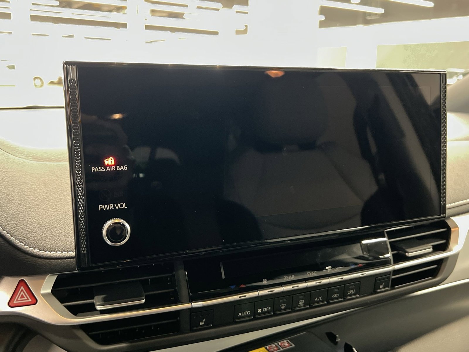 Used 2026 Toyota Sienna XSE image 15