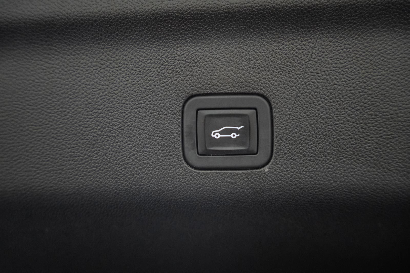 Used 2026 Chevrolet Tahoe RST AWD/4WD image 13