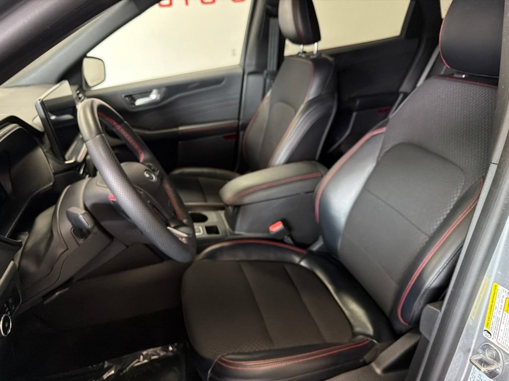 Used 2024 Ford Escape ST-Line Select w/ Tech Pack #2 AWD/4WD image 17