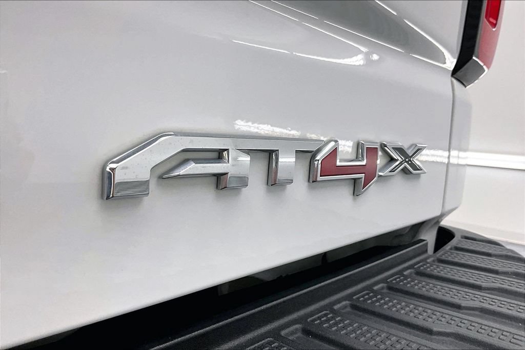 Used 2023 GMC Sierra 1500 AT4X w/ AT4X AEV Edition AWD/4WD image 8
