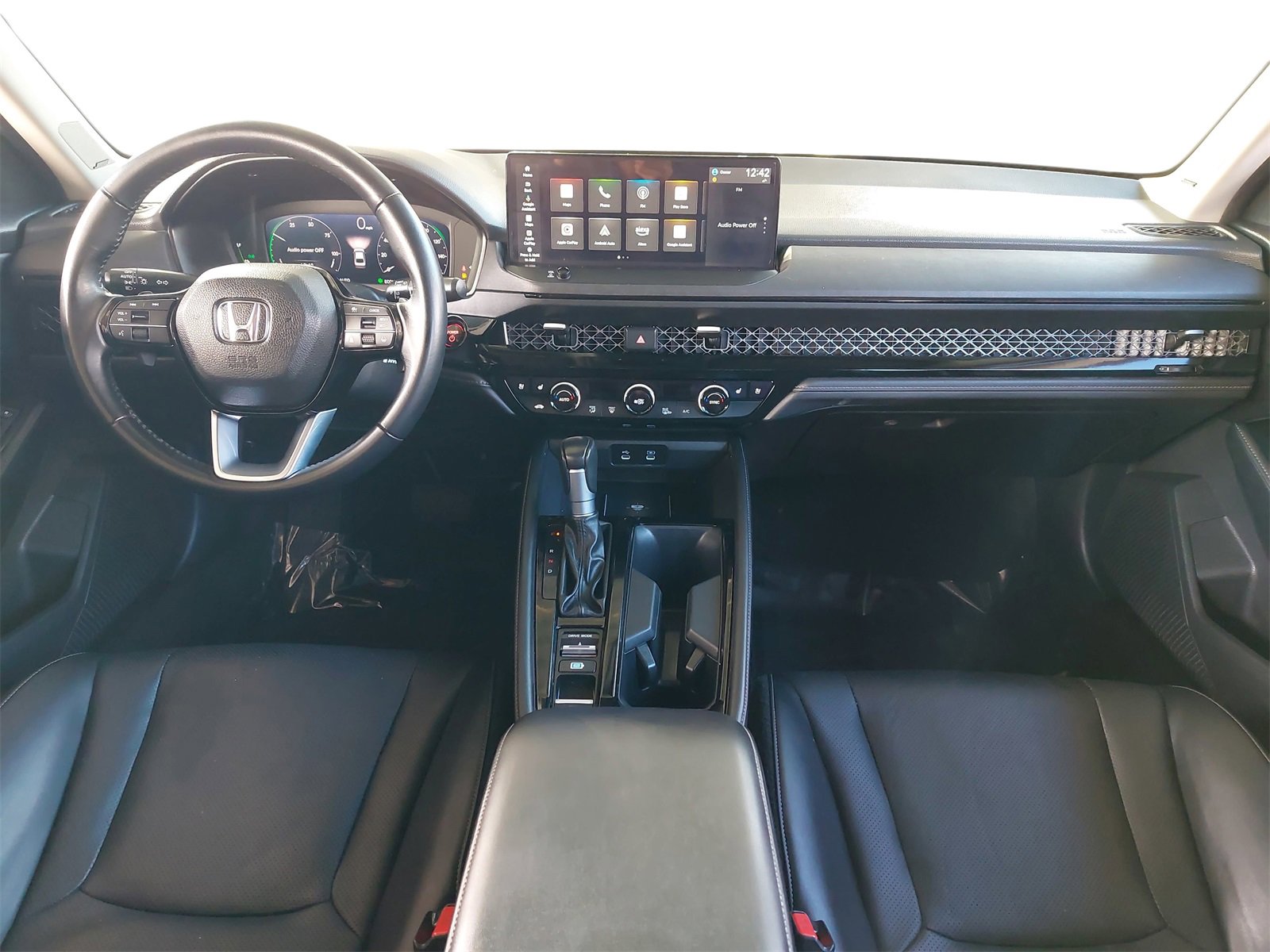 Used 2023 Honda Accord Touring image 9