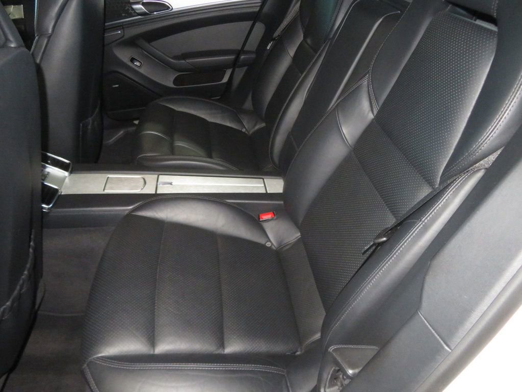 Used 2010 Porsche Panamera Turbo image 24