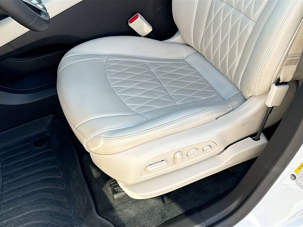 Used 2024 Buick Enclave Avenir w/ Trailering Package, 5000 lbs. FWD image 20