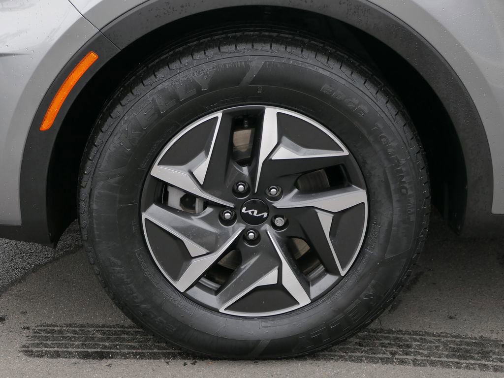 Used 2022 Kia Sorento S image 11