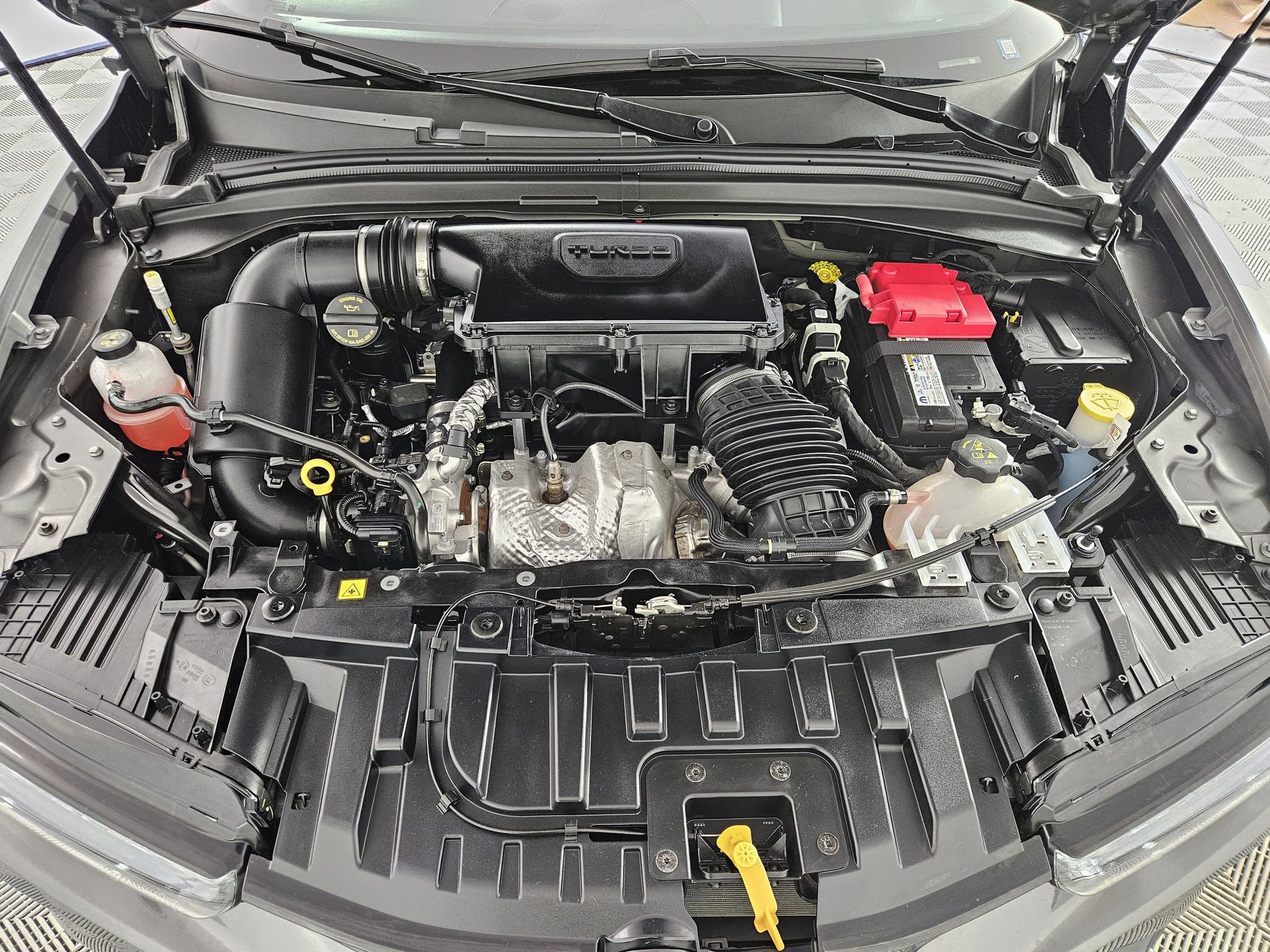 Used 2025 Alfa Romeo Tonale AWD/4WD image 39