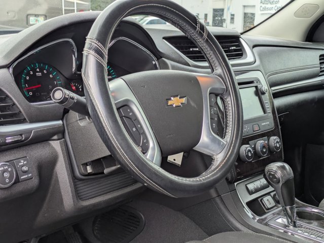 Used 2017 Chevrolet Traverse LT w/ LPO, 'HIT The Road' Package FWD image 10