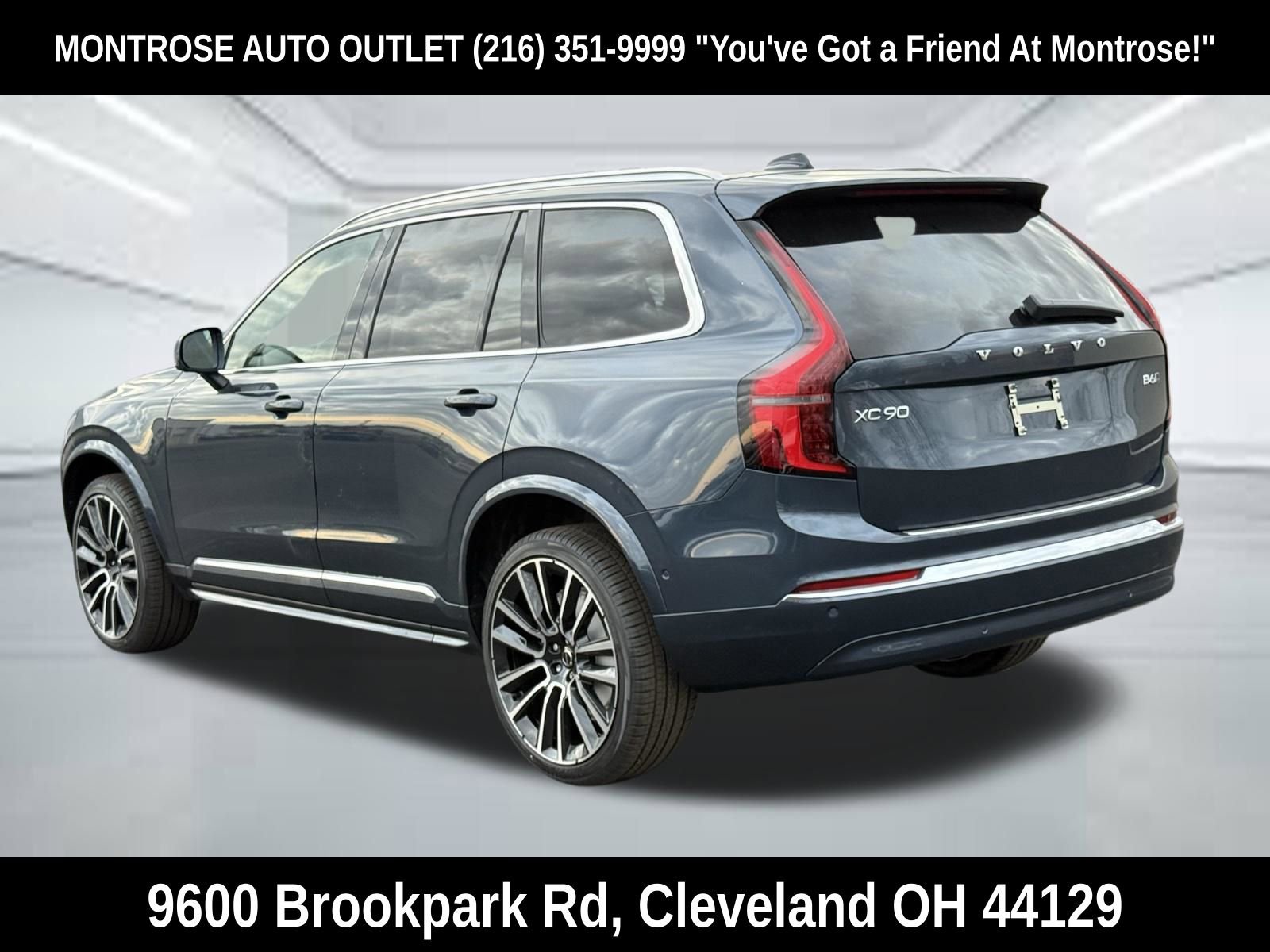 New 2026 Volvo XC90 B6 Plus w/ Protection Package Premier AWD/4WD image 4