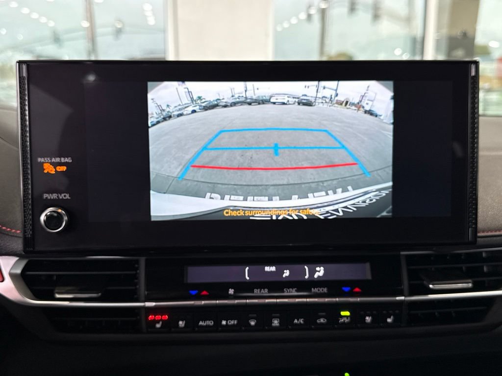 Certified 2025 Toyota Sienna XSE w/ XSE Premium Package AWD/4WD image 37
