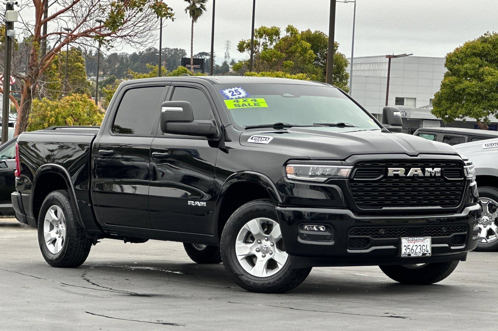 Used 2025 RAM 1500 Big Horn AWD/4WD image 2