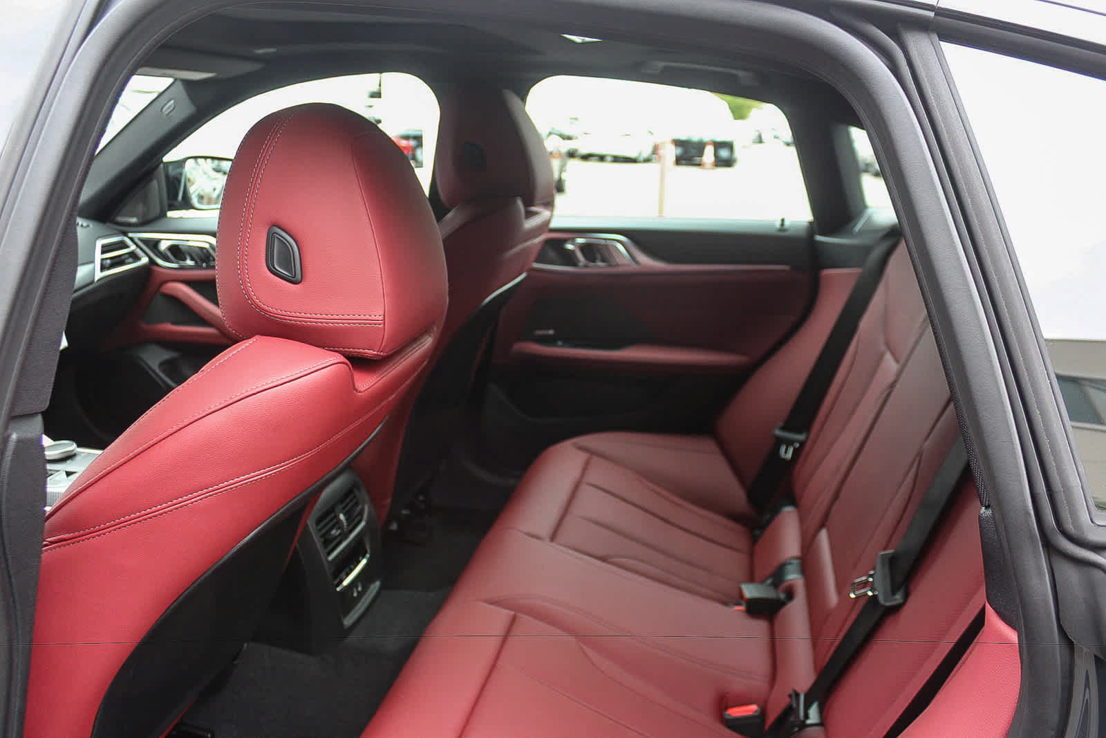 New 2026 BMW i4 M60 w/ Premium Package AWD/4WD image 17