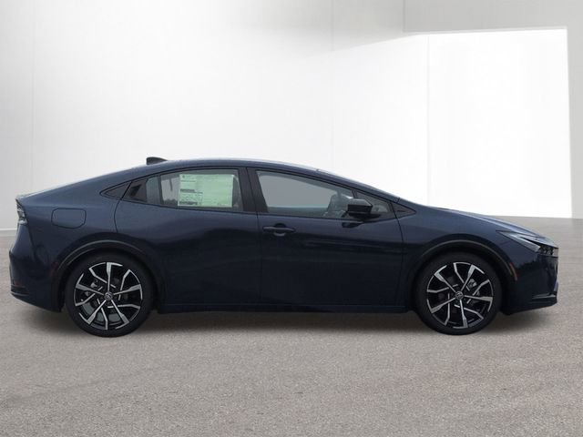 New 2026 Toyota Prius Plug-In Hybrid image 4