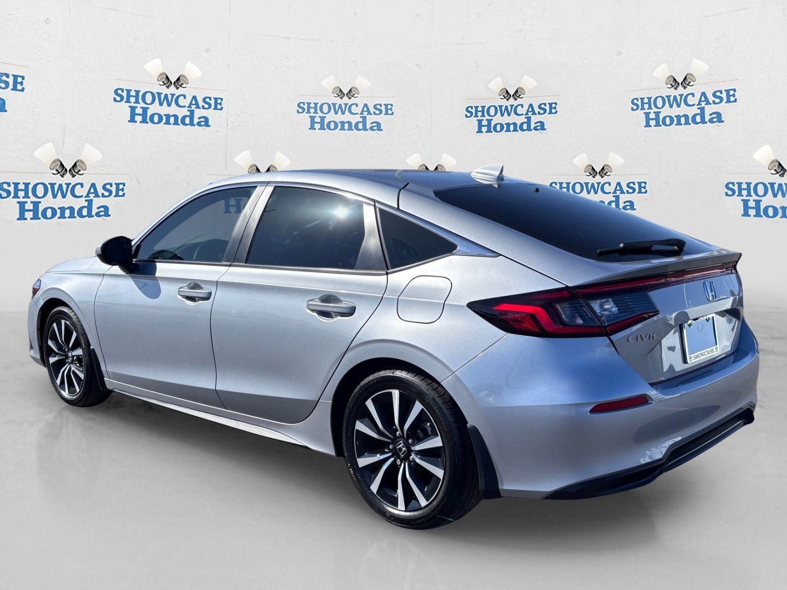 Certified 2024 Honda Civic EX-L image 5