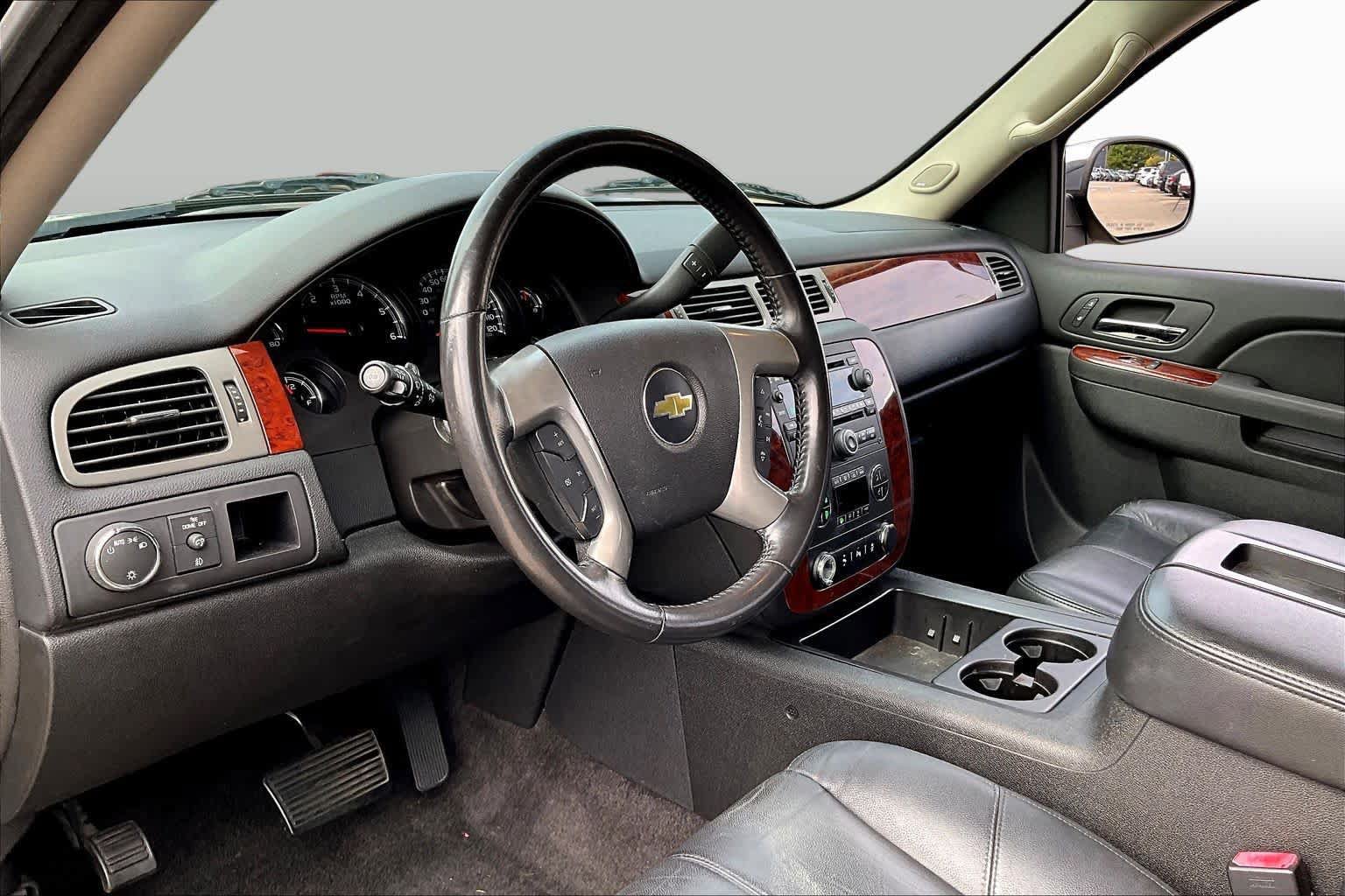 Used 2013 Chevrolet Tahoe LT w/ Texas Edition RWD image 16