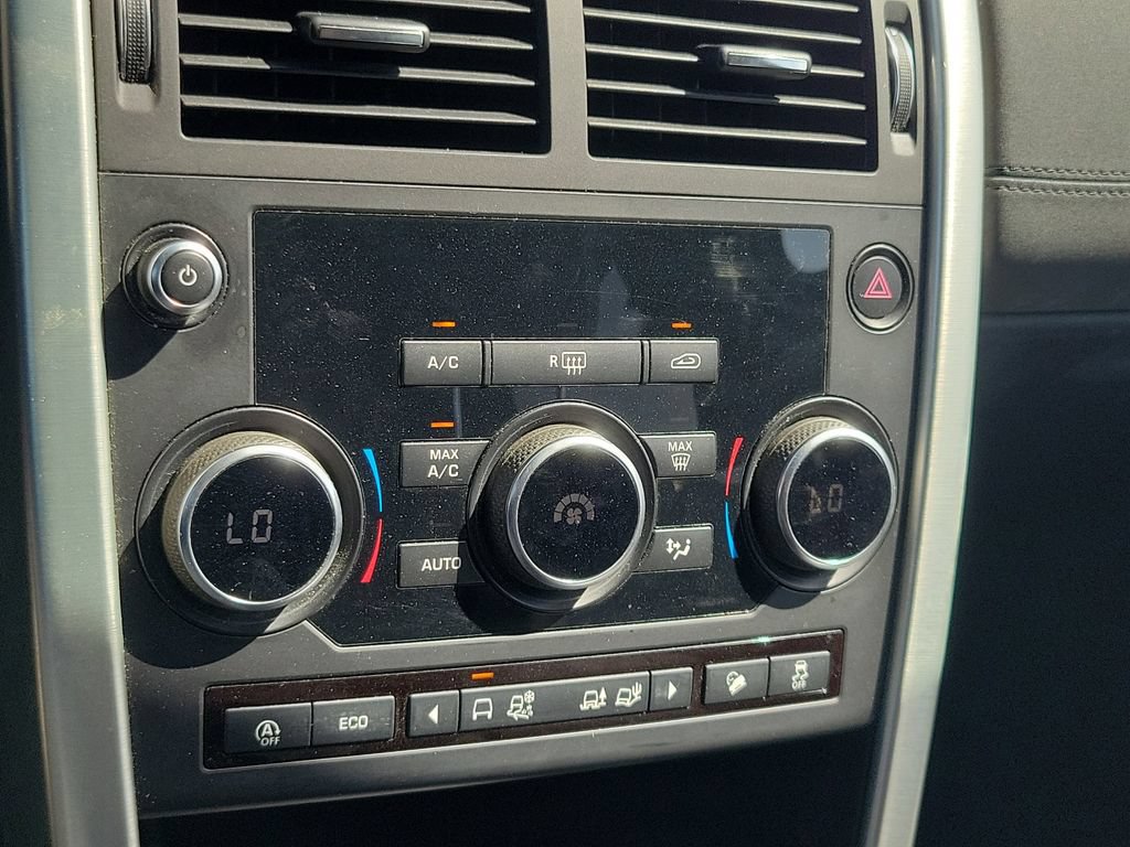 Used 2019 Land Rover Discovery Sport SE AWD/4WD image 25