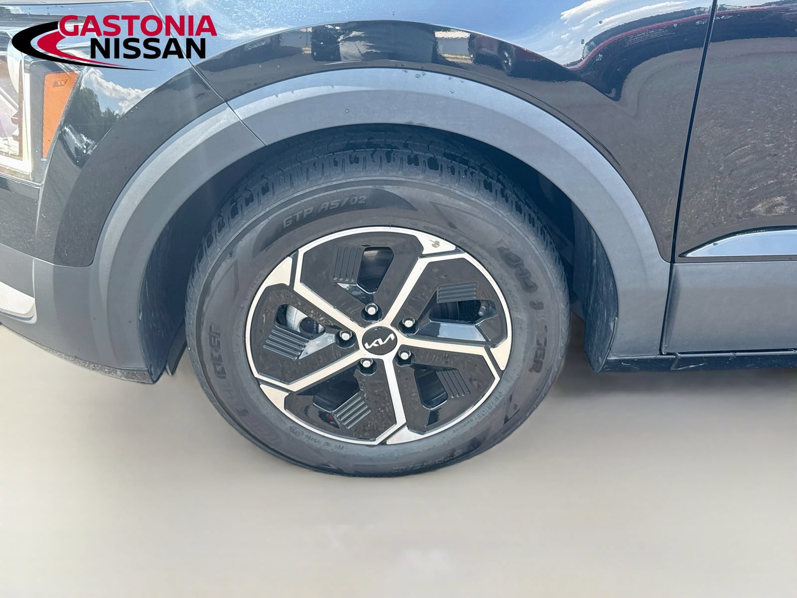 Used 2023 Kia Niro LX FWD image 36