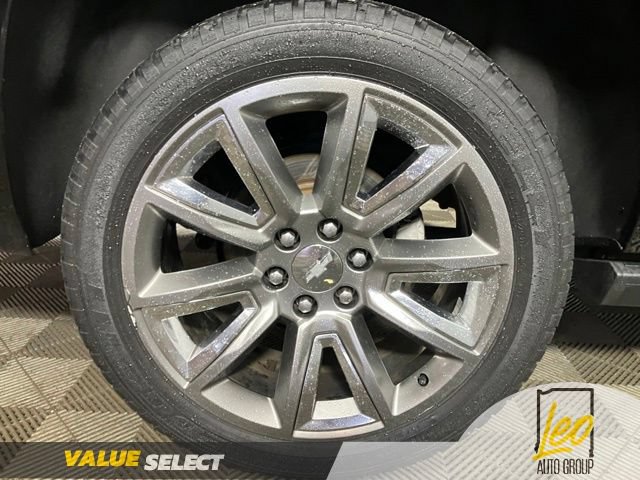 Used 2017 Chevrolet Suburban Premier AWD/4WD image 23