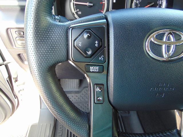 Used 2024 Toyota 4Runner TRD Off-Road Premium AWD/4WD image 18