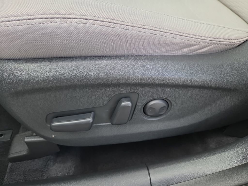 Used 2020 Hyundai Tucson Value w/ Winter Weather Package image 20