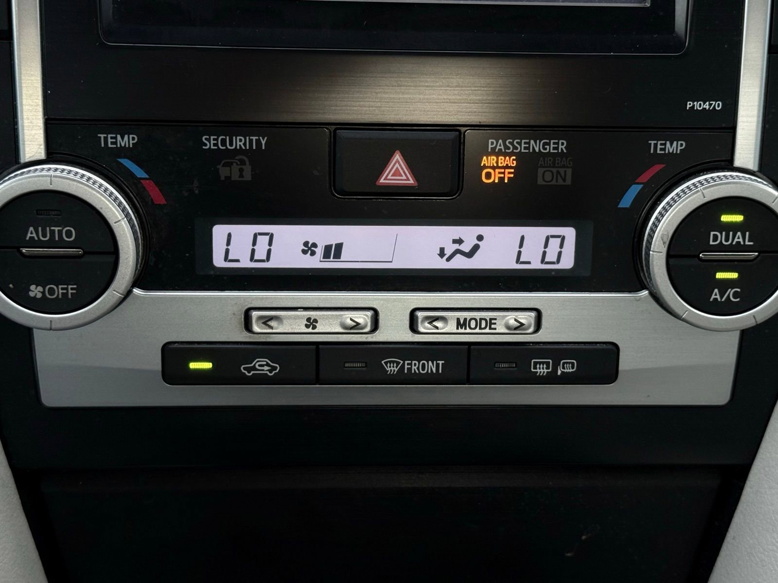 Used 2013 Toyota Camry XLE w/ Convenience Pkg image 33