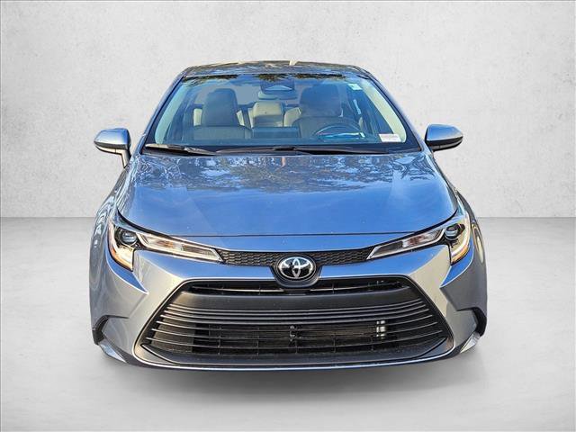 Used 2025 Toyota Corolla LE FWD image 2