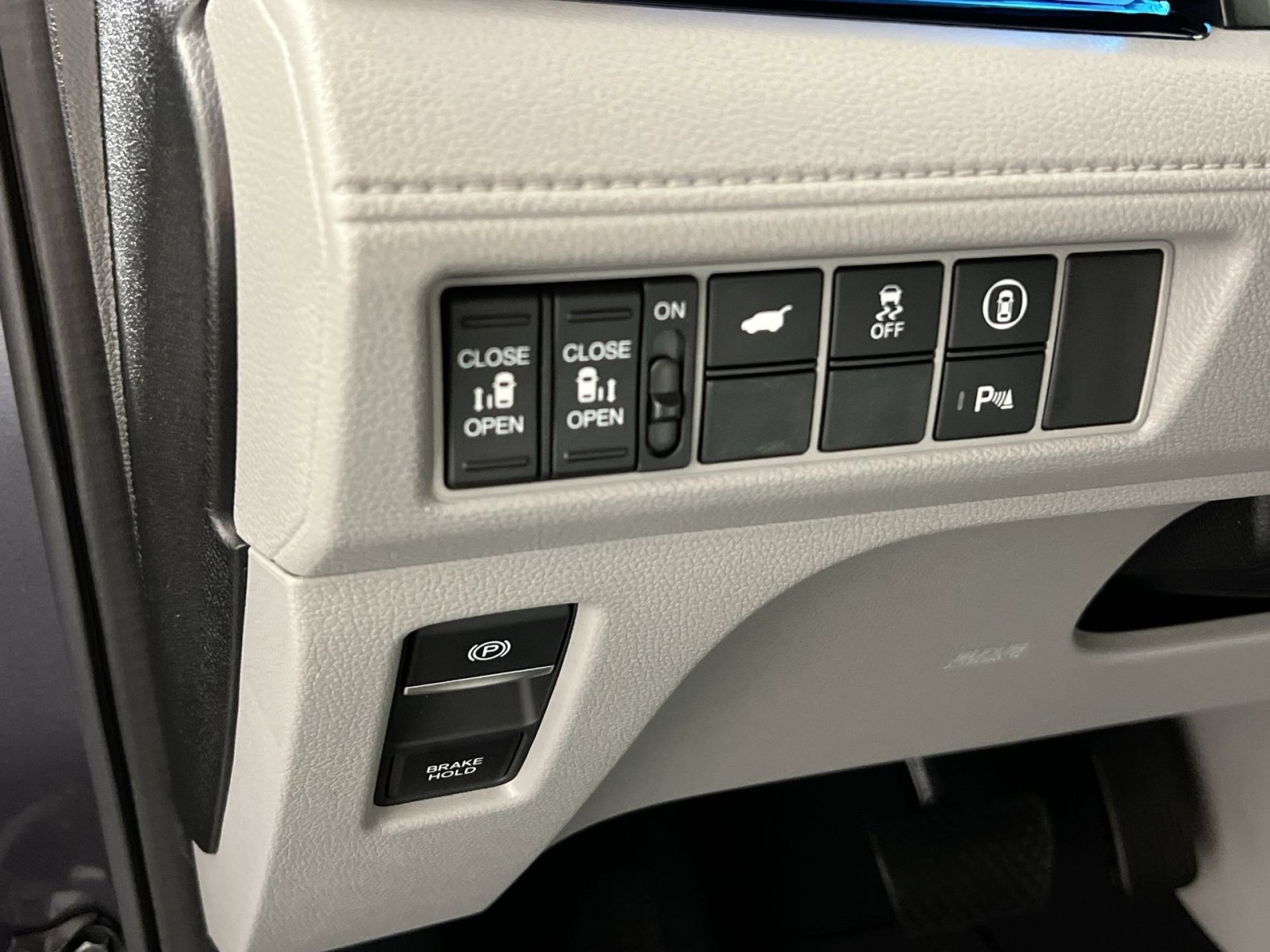 Used 2021 Honda Odyssey Elite image 32