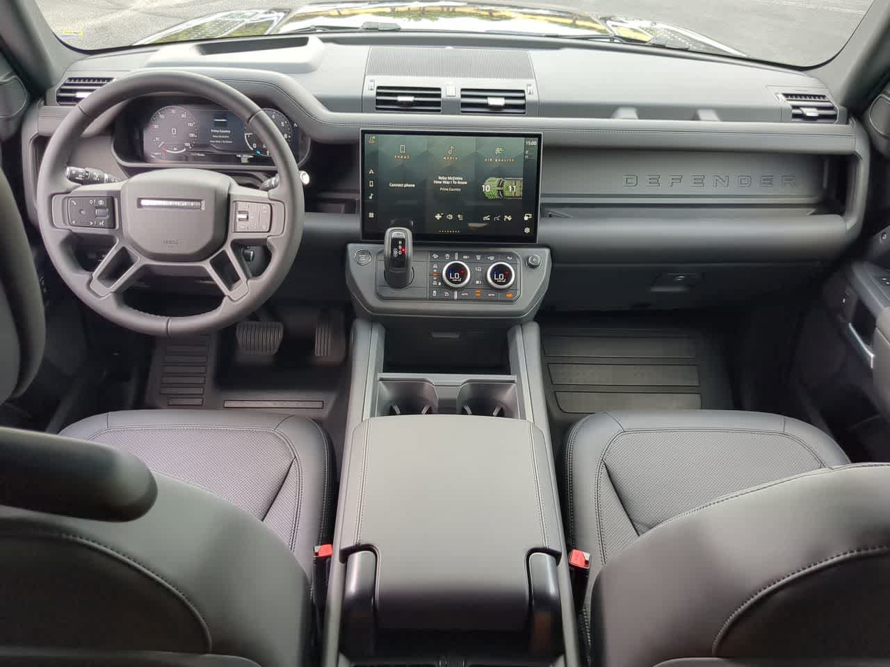 New 2026 Land Rover Defender 130 X-Dynamic SE AWD/4WD image 16