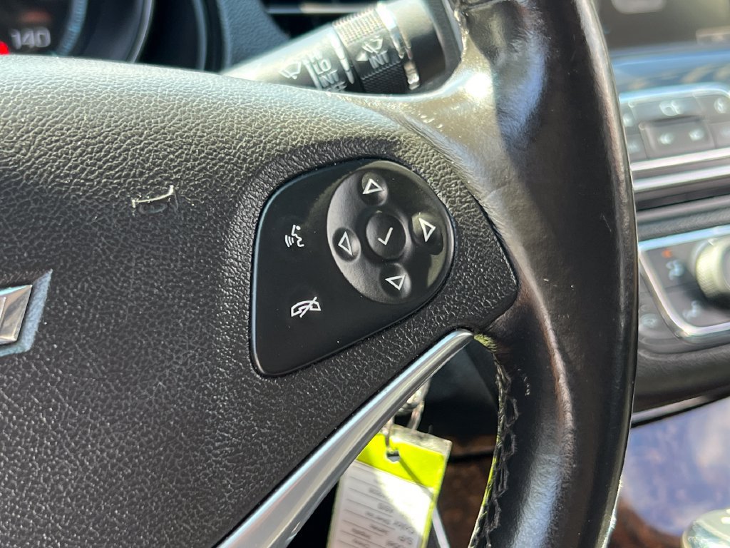 Used 2015 Chevrolet Impala LT w/ Convenience Package FWD image 26