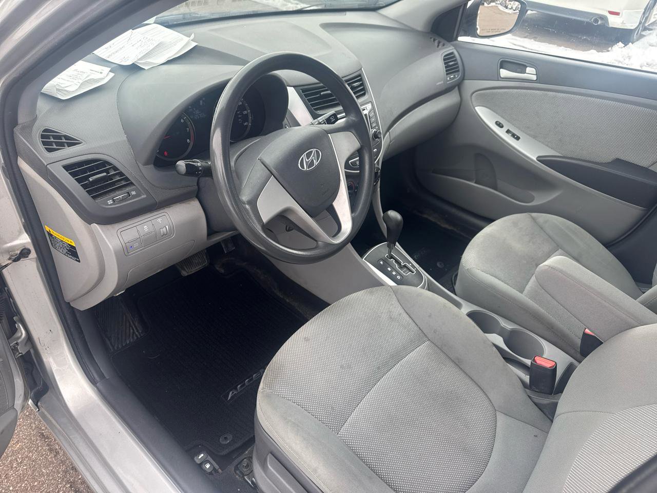 Used 2014 Hyundai Accent GLS image 9