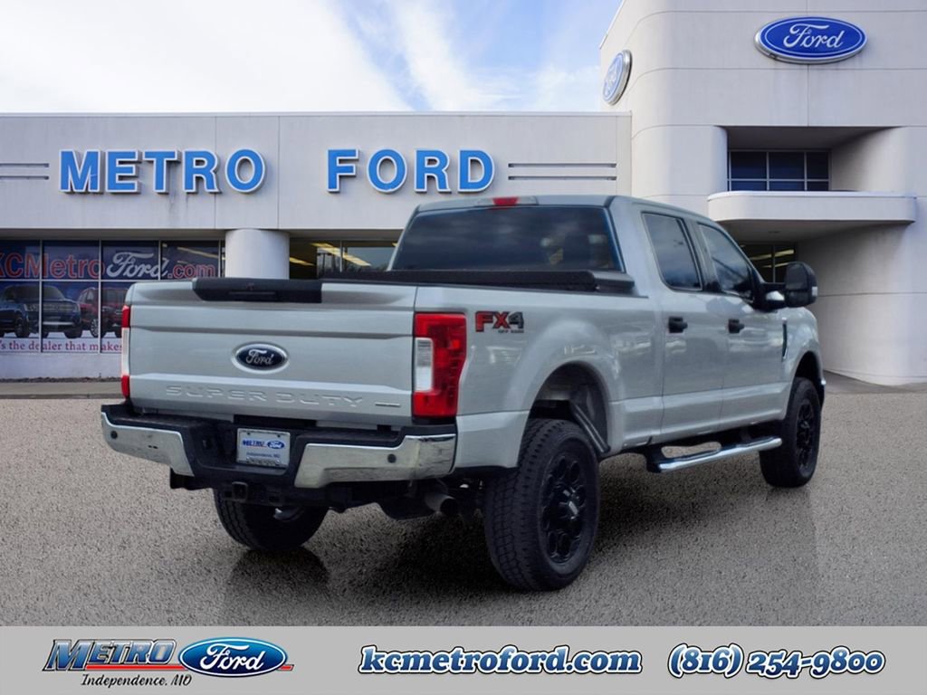 Used 2017 Ford F250 XLT w/ XLT Value Package image 4
