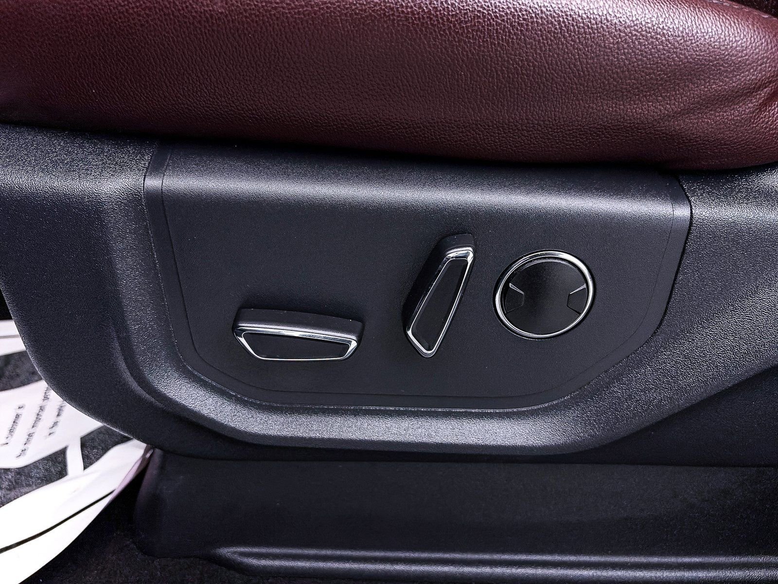 Used 2023 Ford Expedition Limited image 20