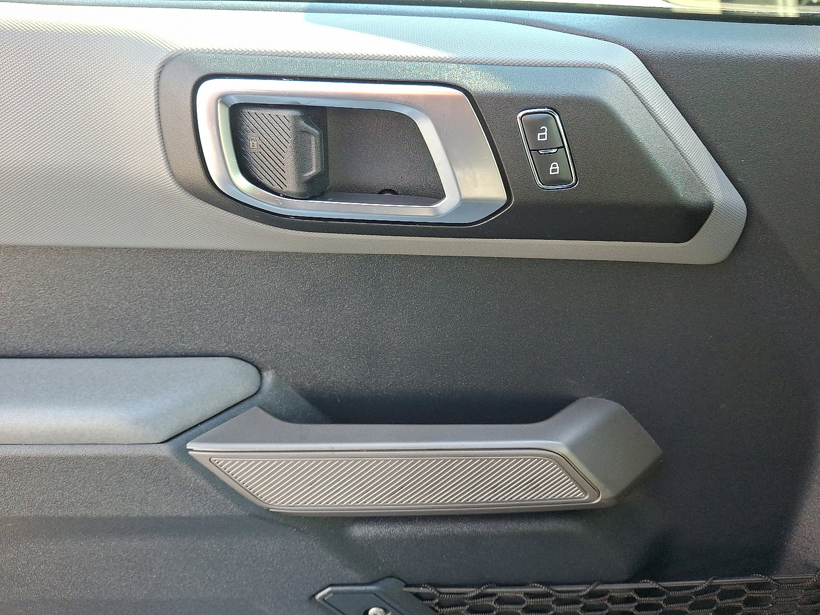 Used 2022 Ford Bronco Black Diamond image 12