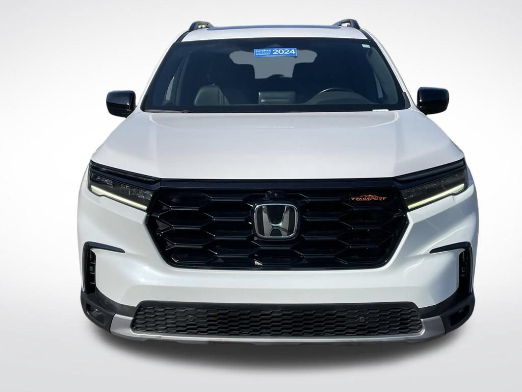 Certified 2024 Honda Pilot TrailSport image 9