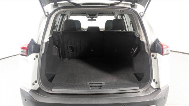 Used 2022 Nissan Rogue SV FWD image 18