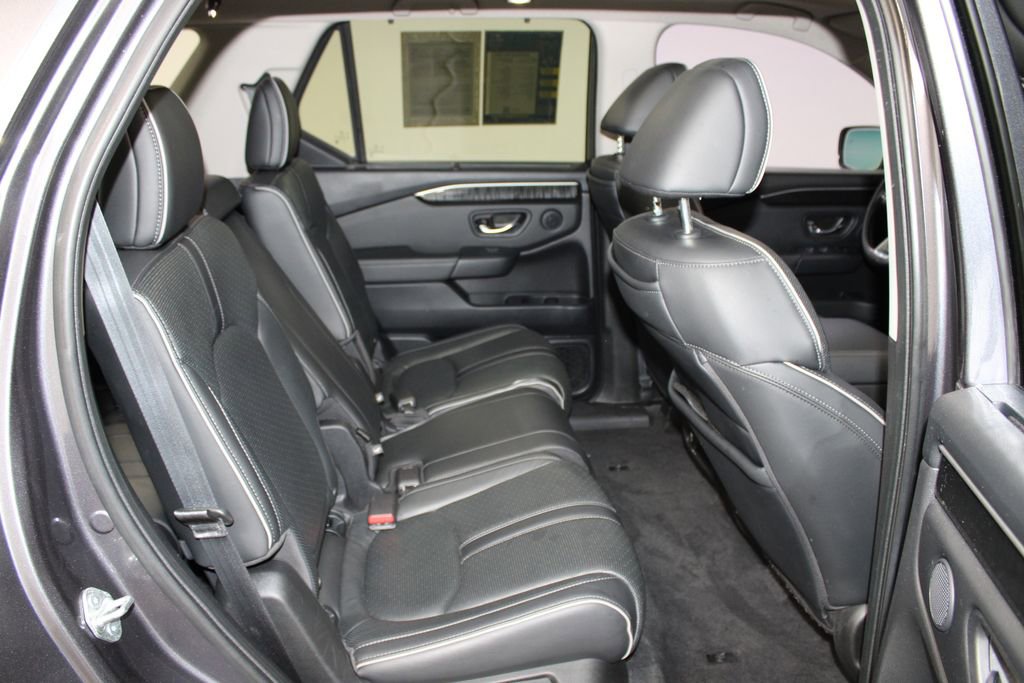 Used 2023 Honda Pilot Elite image 30