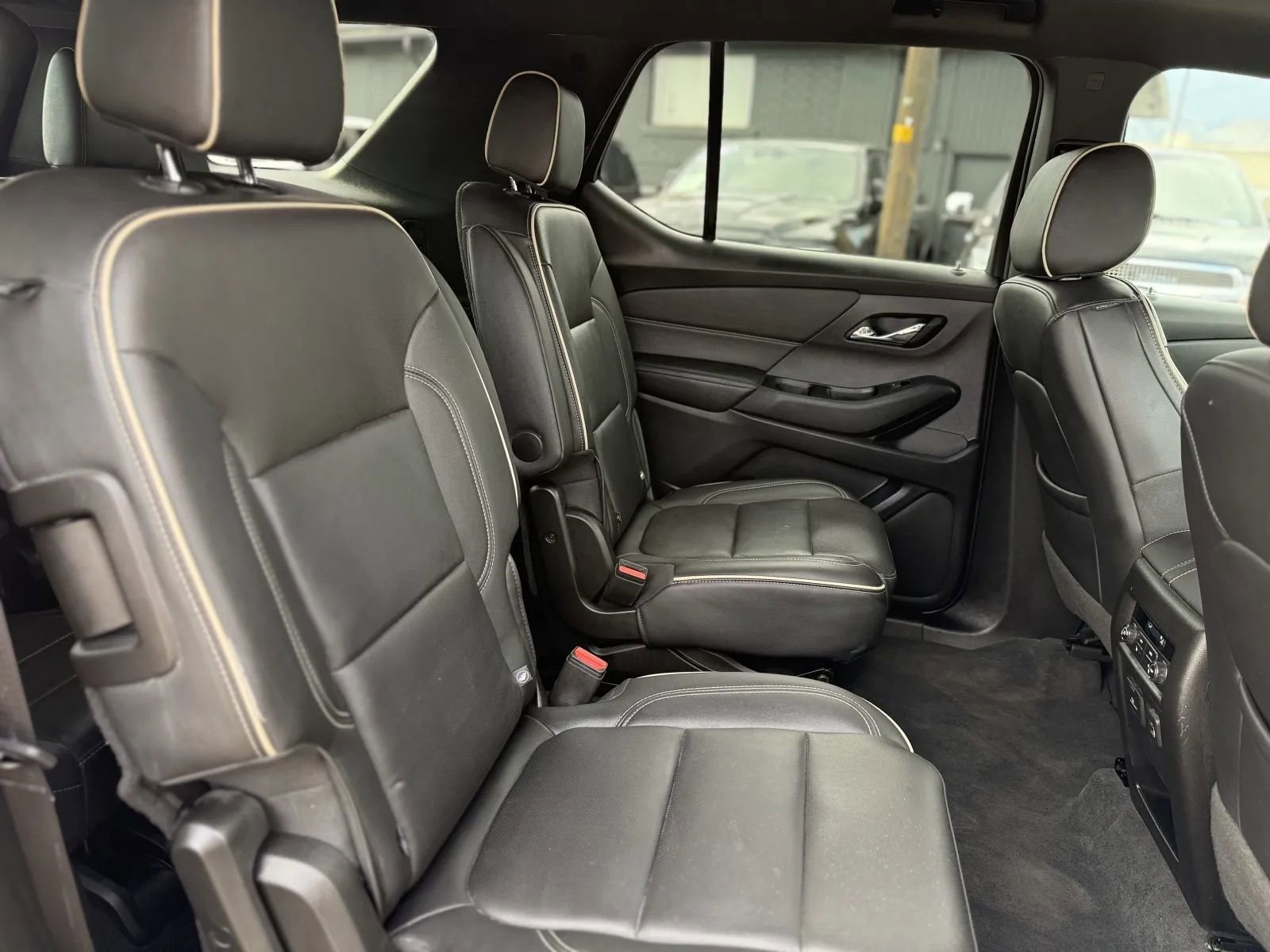 Used 2023 Chevrolet Traverse Premier w/ Redline Edition AWD/4WD image 20