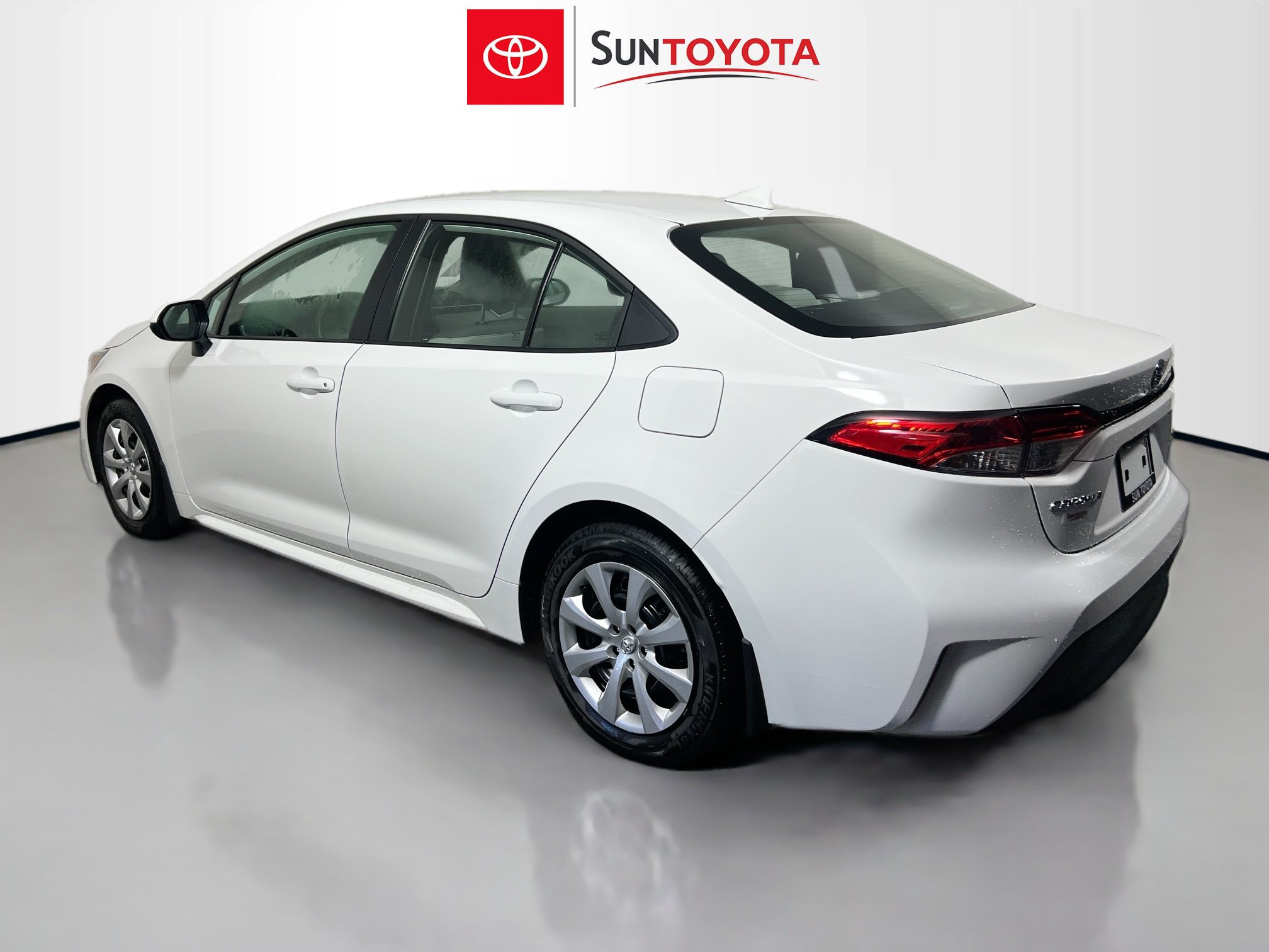 Used 2026 Toyota Corolla LE FWD image 6