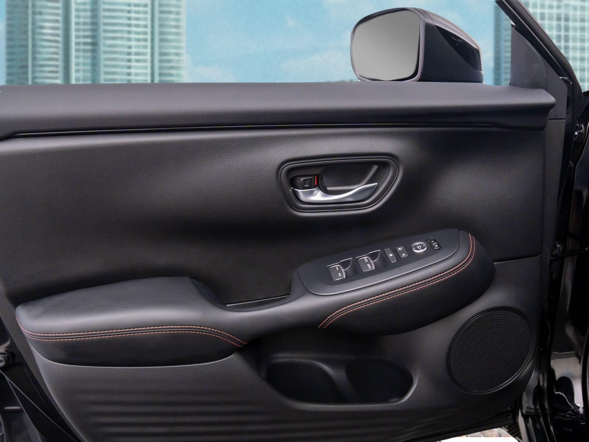 New 2026 Honda HR-V Sport image 13