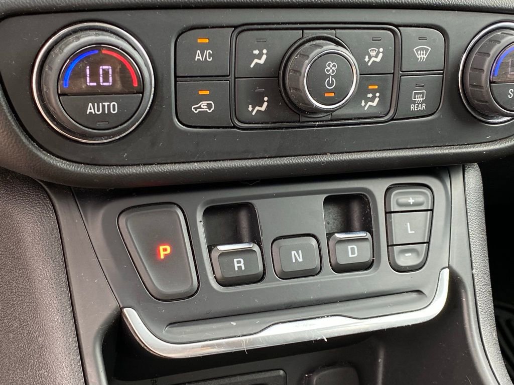 Used 2019 GMC Terrain SLE w/ Driver Convenience Package AWD/4WD image 18