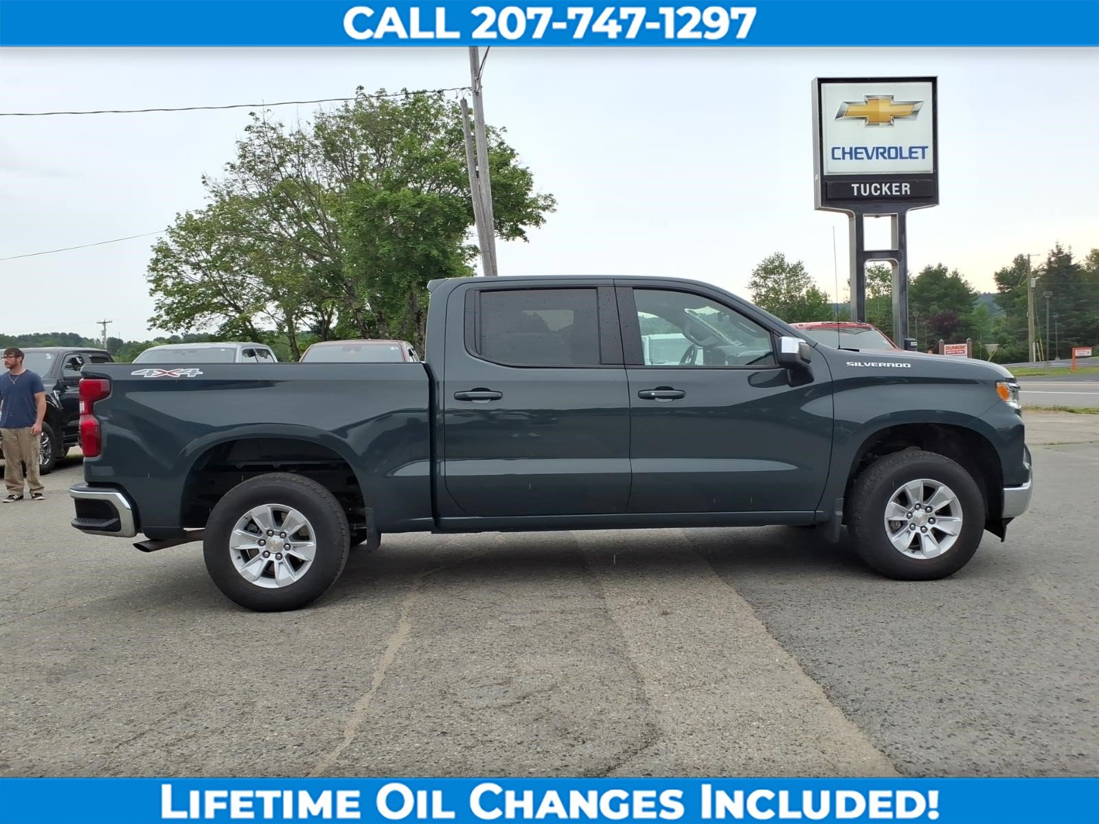 Used 2025 Chevrolet Silverado 1500 LT AWD/4WD image 4