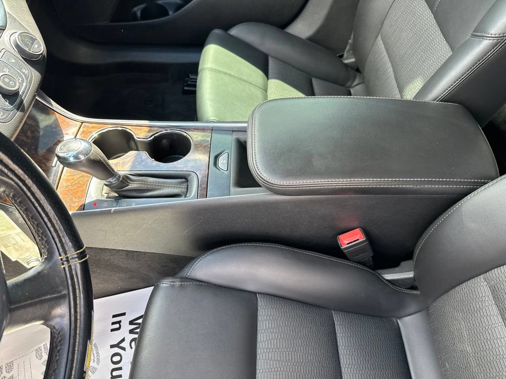 Used 2015 Chevrolet Impala LT FWD image 24