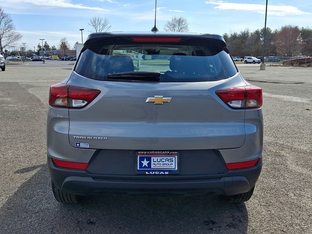 Used 2025 Chevrolet TrailBlazer LS image 10