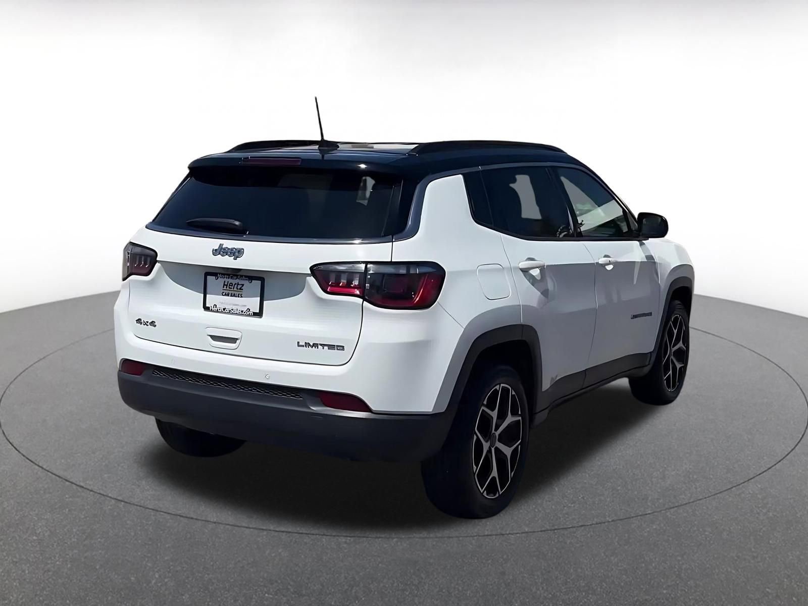 Used 2025 Jeep Compass Limited AWD/4WD image 14