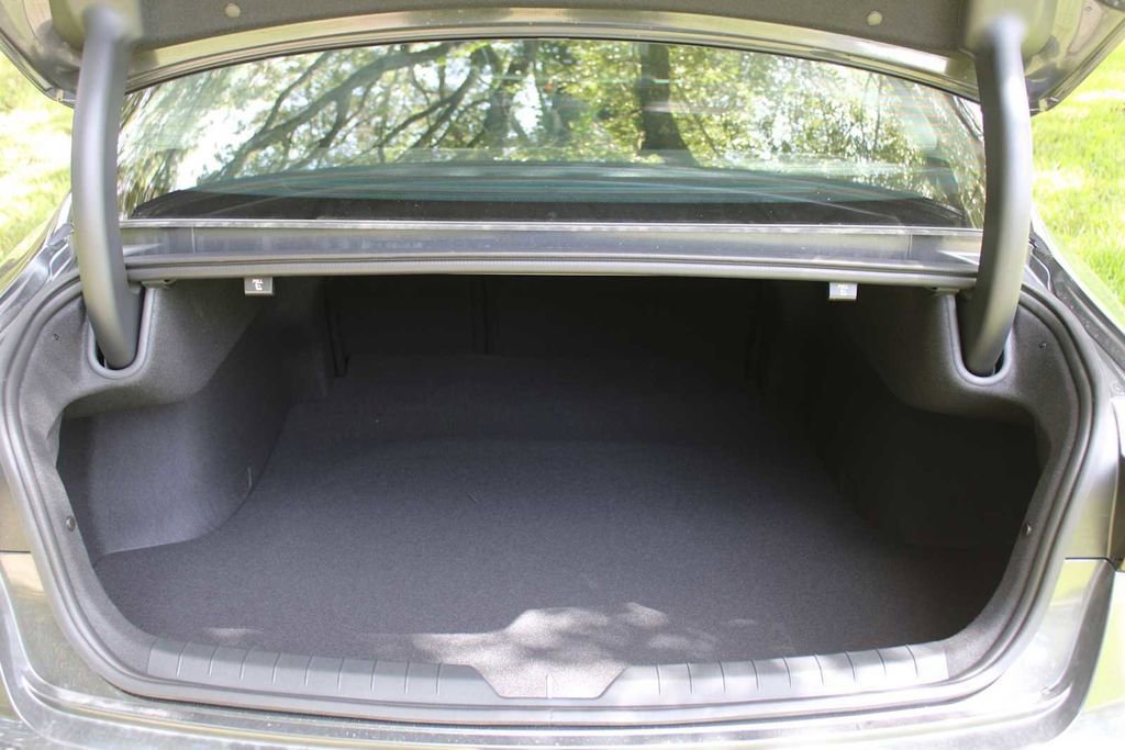 New 2025 Kia K5 LXS image 10