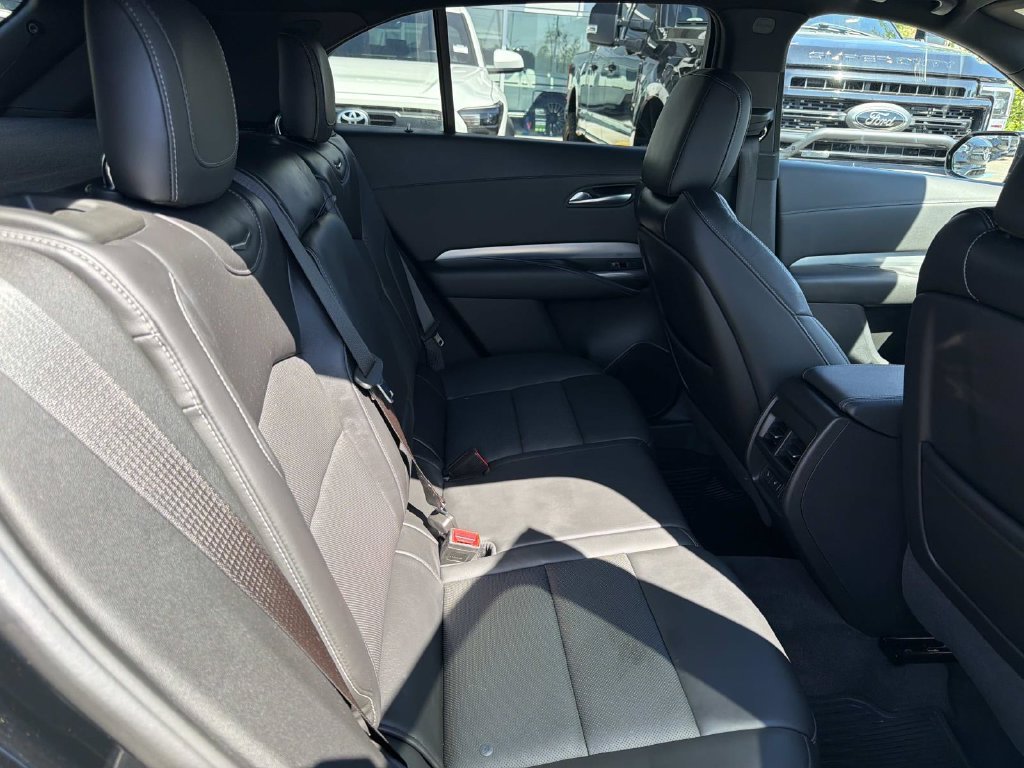 Used 2020 Cadillac XT4 Premium Luxury FWD image 9