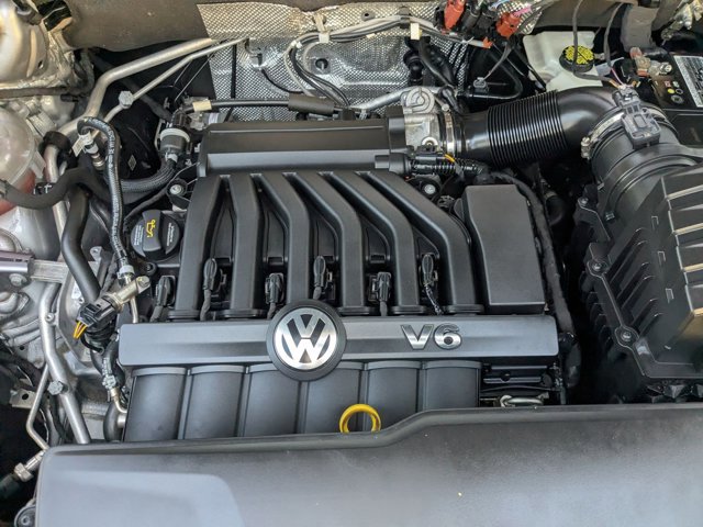 Used 2021 Volkswagen Atlas Cross Sport SE w/ Panoramic Sunroof Package image 21